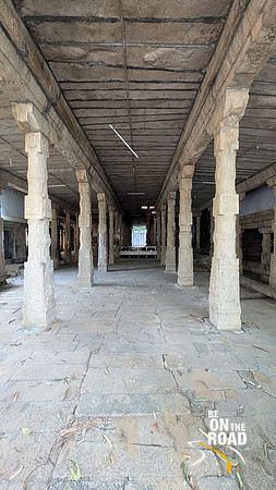 Long corridor at Thiruppudaimarudur Temple, Tamil Nadu