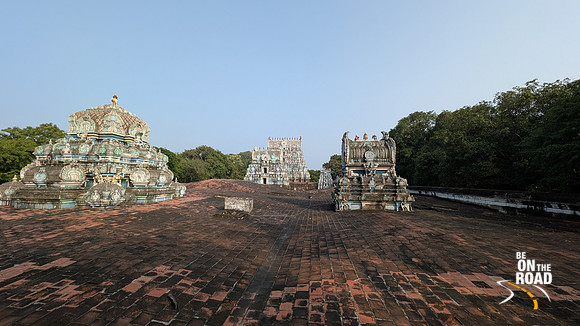 Many gopurams seen from the rooftop of Naramboonathar Temple, Thiruppudaimarudur