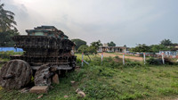 Worn out temple chariot and Harikesavanallur Ariyanatha Swamy Temple