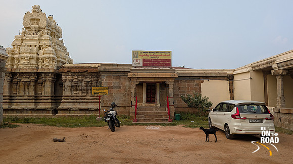 Entrance to the Ambal sannadhi at Arikesavanallur Temple