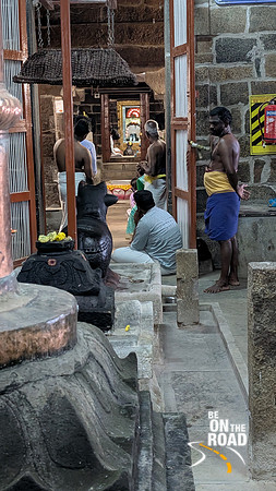 Watching abhishekam at Sivan Sannadhi - Agneeswarar Temple, Rajavallipuram