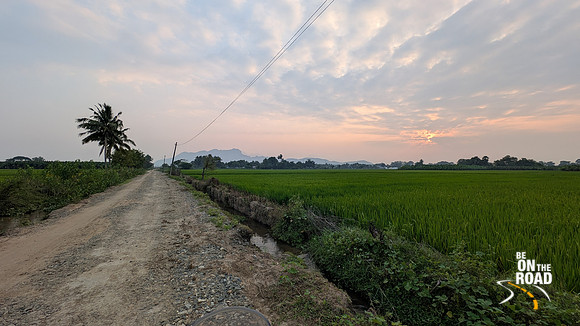 Country roads that lead to Ammainathar Temple, Cheranmahadevi
