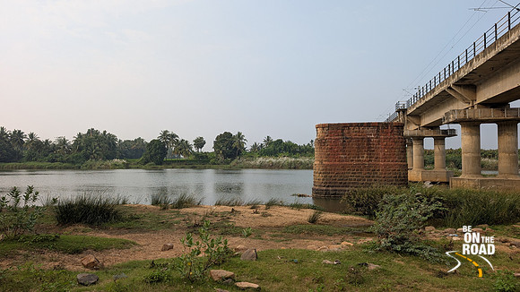 Lush banks of the Thamirabharani river outside Ammainathar Temple, Cheranmahadevi