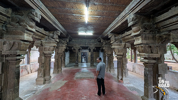 Beautiful ranga mantapa leading to the Ambal Sannadhi at Ammainthar Temple, Cheranmahadevi