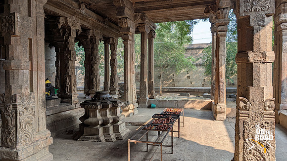 Intricate sculptures and carvings on the pillars of Bhaktavatsala Perumal Temple