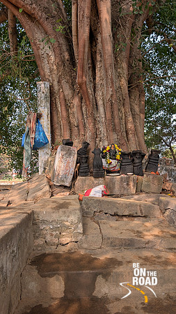 Arasar Adi Pilaiyar and Nagar at Bhaktavatsala Perumal temple