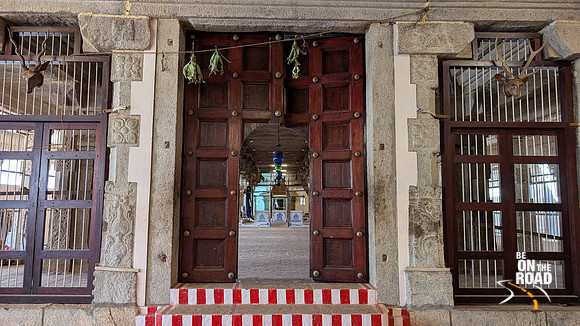 The very well maintained community hall at Thirukkurungudi perumal temple