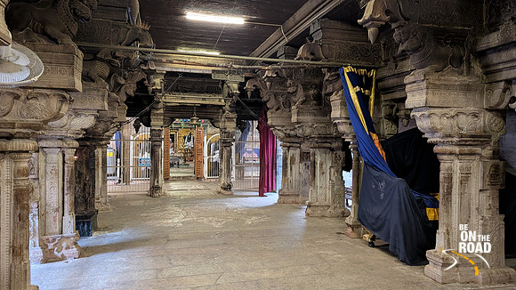 Approaching the sanctum sanctorum of Nanguneri Perumal temple