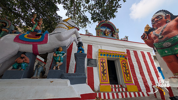 Ayyanar temple just above Vettuvan Koil complex, Kazhugumalai