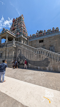 Popular photo shoot location at Thirumalai Murugan Temple