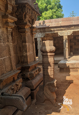 Yali holding a pillar on its head - Valiswara temple, Thiruvaliswaram