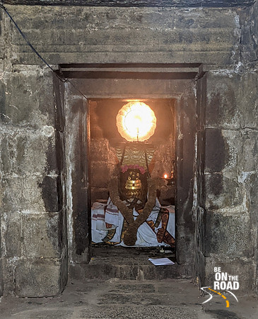 Shiva lingam at Valiswara Temple, Thiruvaliswaram