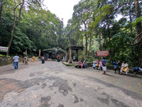 The entrance to Palaruvi Falls - the hike begins here