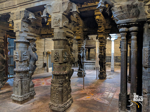 Beautiful pillars inside Nellaiappar Temple, Tirunelveli