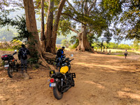 Pit Stop next to the Cauvery at Dabbaguli