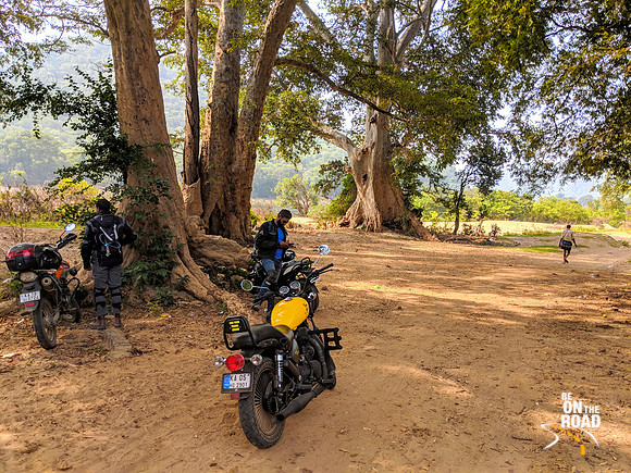 Pit Stop next to the Cauvery at Dabbaguli
