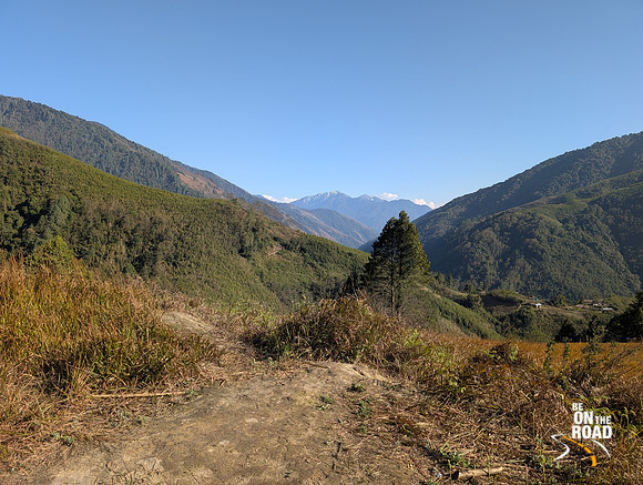 Another view of the Emoli Grasslands Trekking path
