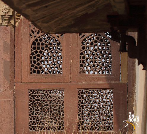 Amazing jaali work on the windows of Jehangir Mahal, Orchha
