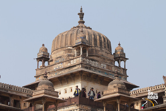 Tourists exploring Jehangir Mahal, Orchha Fort, Madhya Pradesh