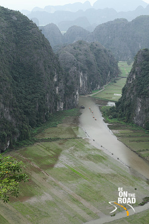 The magic of the Tam Coc river at Ninh Binh, Vietnam