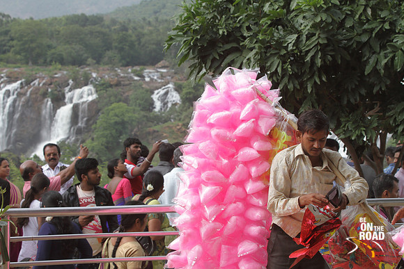 The cotton candy seller at Barachukki Falls, Karnataka