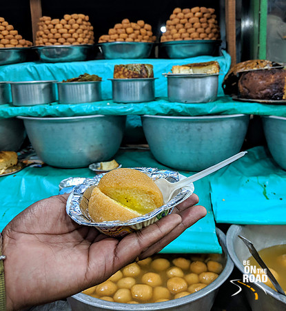 Rasagola and Chenna Poda - iconic desserts of Odisha