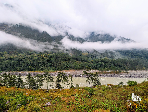 Clouds and forests around the Lohit river