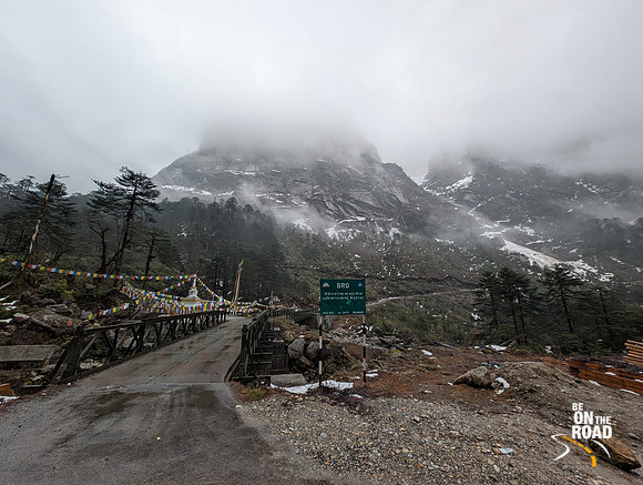 Snow covered picturesque route between Mechuka and Lamang