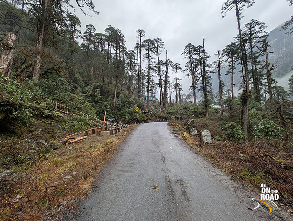 Pit stop enroute Lamang - India's last cafe