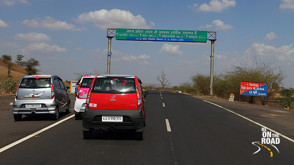 Approaching the Madhya Pradesh Border